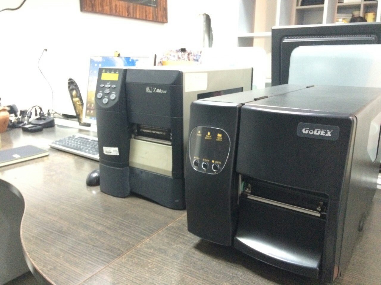 เครื่องพิมพ์บาร์โค้ด Godex รุ่น EZ2050